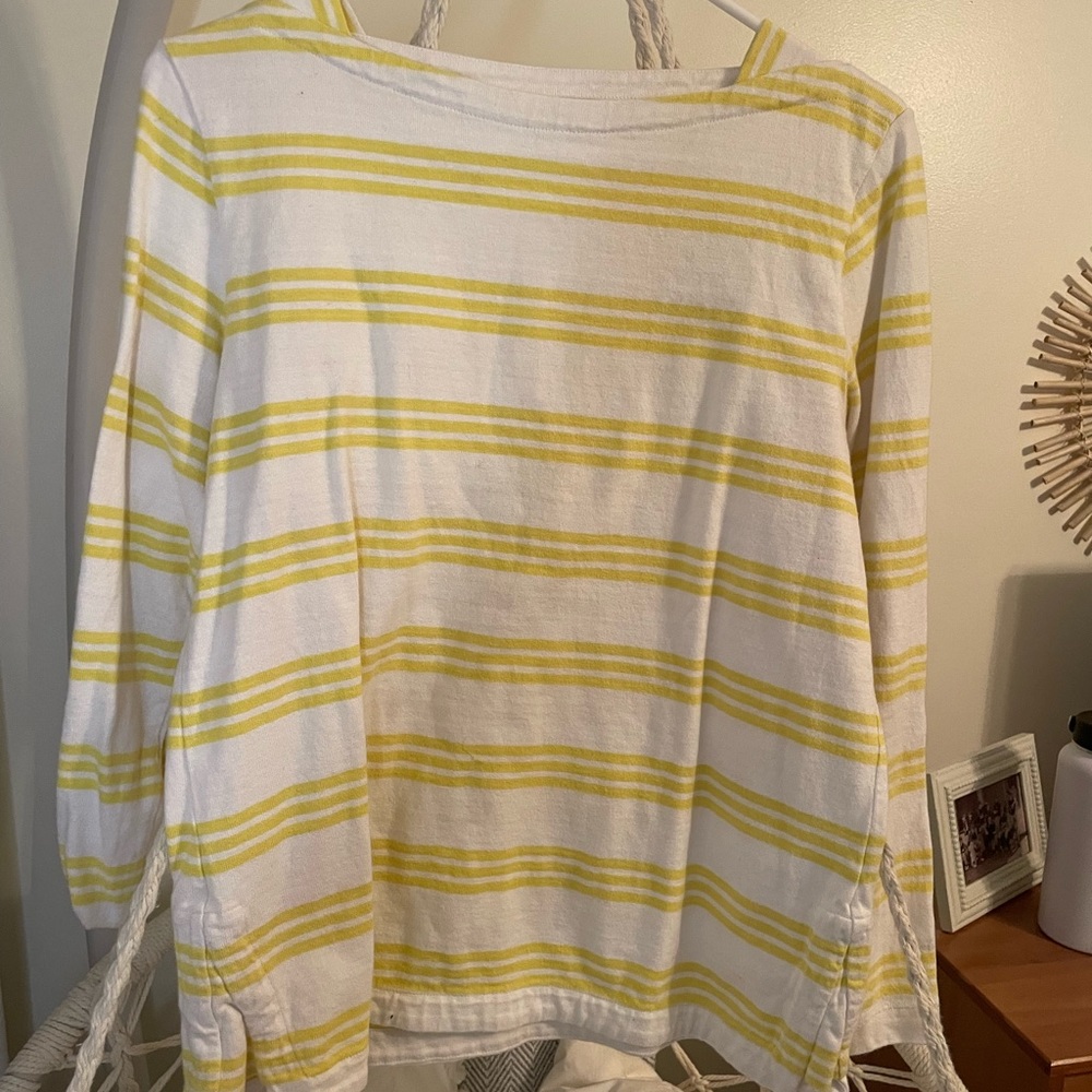 Yellow and white vineyard vines long sleeve shirt